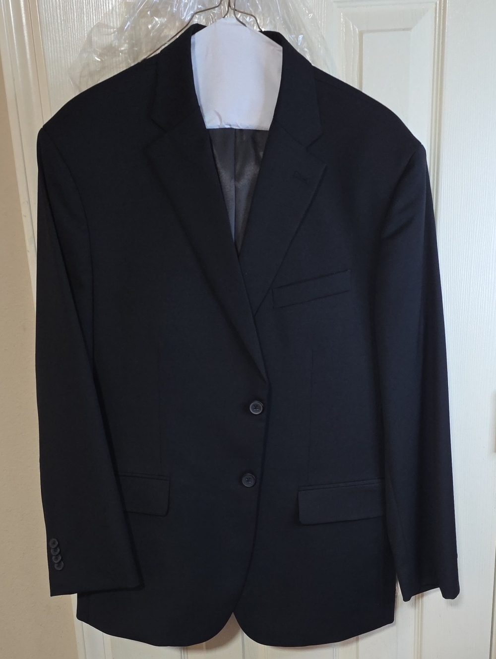 Men's Black Two-Button Suit Jacket & Slacks Timeless Tailoring 96% Wool 4% Span